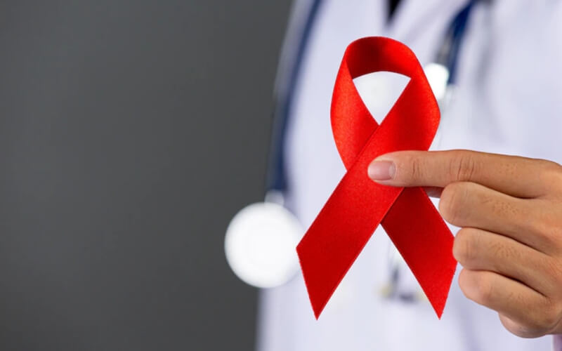 Các xét nghiệm HIV giúp tìm kháng nguyên, kháng thể HIV trong máu